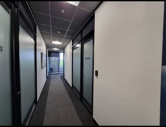 70M² OFFICE TO LET IN GLENADRIENNE